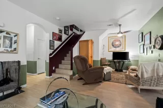 Photo #5: 2577882 Listing 