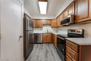Photo #5: 2577889 Listing 