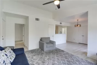 Photo #2: 2577891 Listing 