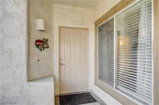 Photo #2: 2577899 Listing