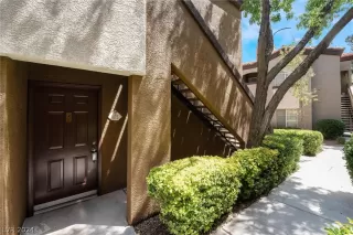 Photo #2: 2577943 Listing