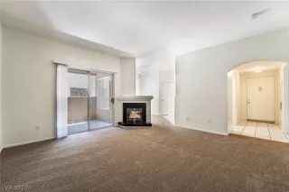 Photo #4: 2577943 Listing