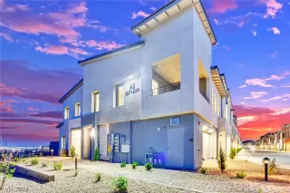 Photo #1: 2577967 Listing 