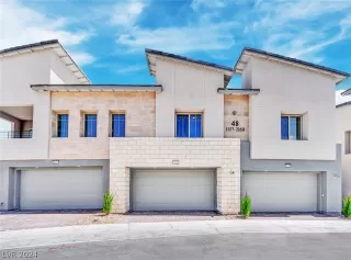Photo #2: 2577967 Listing 
