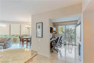 Photo #5: 2577973 Listing