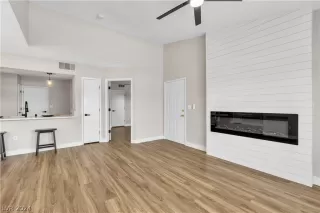 Photo #3: 2578001 Listing