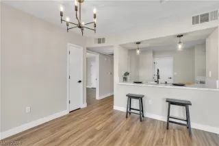 Photo #5: 2578001 Listing