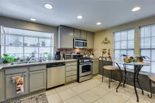 Photo #5: 2578066 Listing 