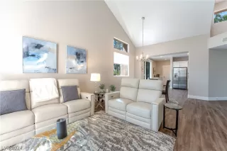 Photo #1: 2578111 Listing