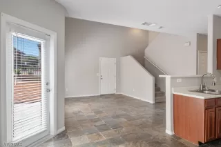 Photo #2: 2578117 Listing 