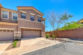 Photo #1: 2578150 Listing