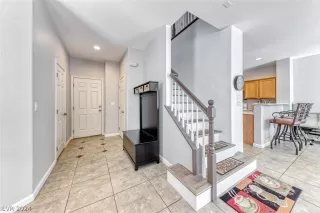 Photo #3: 2578150 Listing