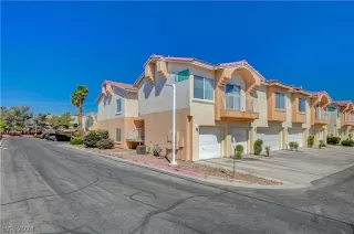 Photo #1: 2578209 Listing 