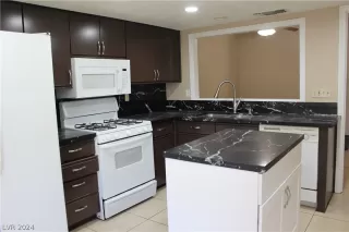 Photo #5: 2578211 Listing 