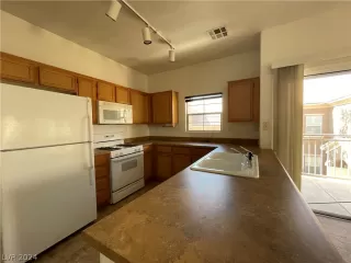Photo #3: 2578358 Listing 