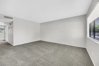 Photo #3: 2578361 Listing 