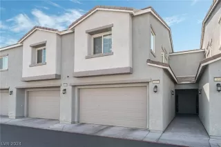 Photo #2: 2578381 Listing