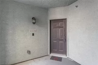 Photo #3: 2578381 Listing
