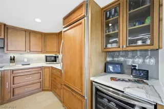 Photo #6: 2578465 Listing