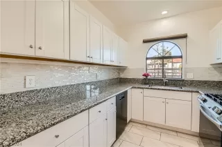 Photo #3: 2578510 Listing 