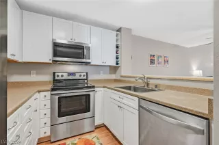 Photo #5: 2578531 Listing