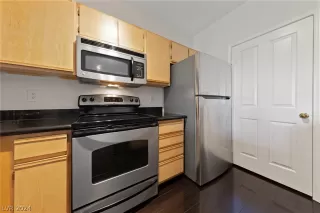 Photo #6: 2578554 Listing