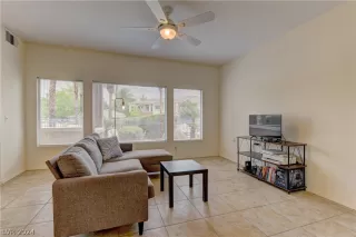 Photo #5: 2578593 Listing