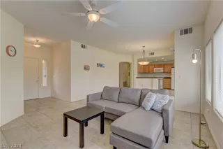 Photo #6: 2578593 Listing