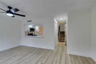 Photo #3: 2578597 Listing