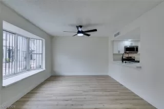 Photo #5: 2578597 Listing