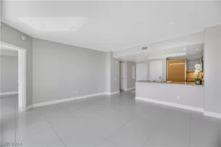 Photo #3: 2578601 Listing