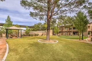 Photo #3: 2578605 Listing