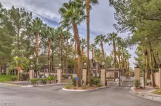 Photo #6: 2578605 Listing