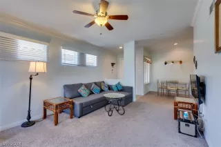 Photo #5: 2578624 Listing