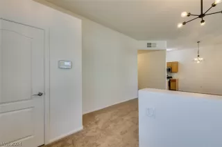 Photo #2: 2578650 Listing