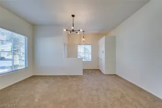 Photo #6: 2578650 Listing