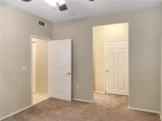 Photo #4: 2578701 Listing