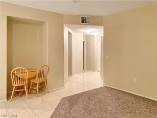 Photo #5: 2578701 Listing