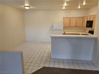 Photo #6: 2578748 Listing 