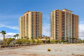 Photo #1: 2578765 Listing 