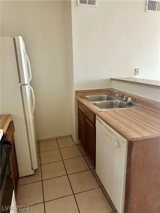 Photo #5: 2578784 Listing 