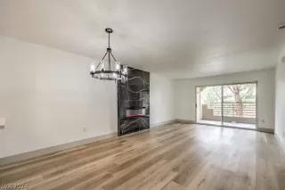 Photo #4: 2578797 Listing