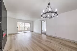 Photo #5: 2578797 Listing