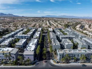 Photo #6: 2578813 Listing