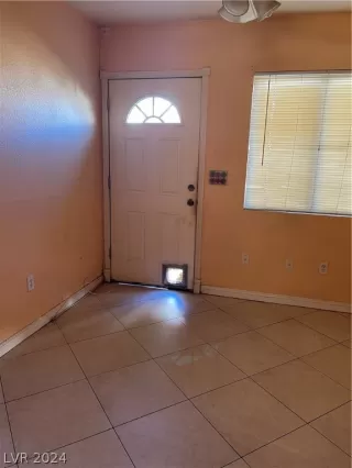 Photo #6: 2578890 Listing