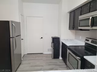 Photo #5: 2578891 Listing 