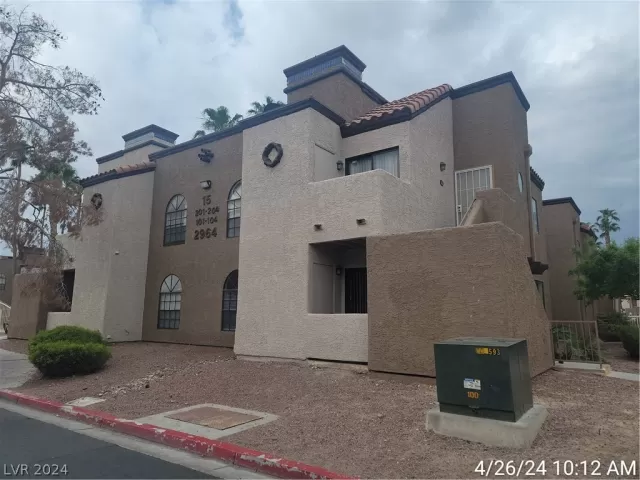 MLS: 2578892 Condo For Sale