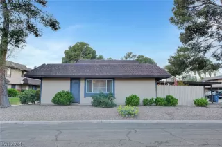 Photo #2: 2578907 Listing