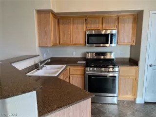 Photo #2: 2578922 Listing