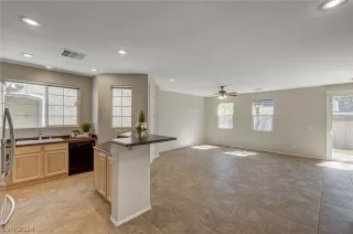 Photo #5: 2578933 Listing 